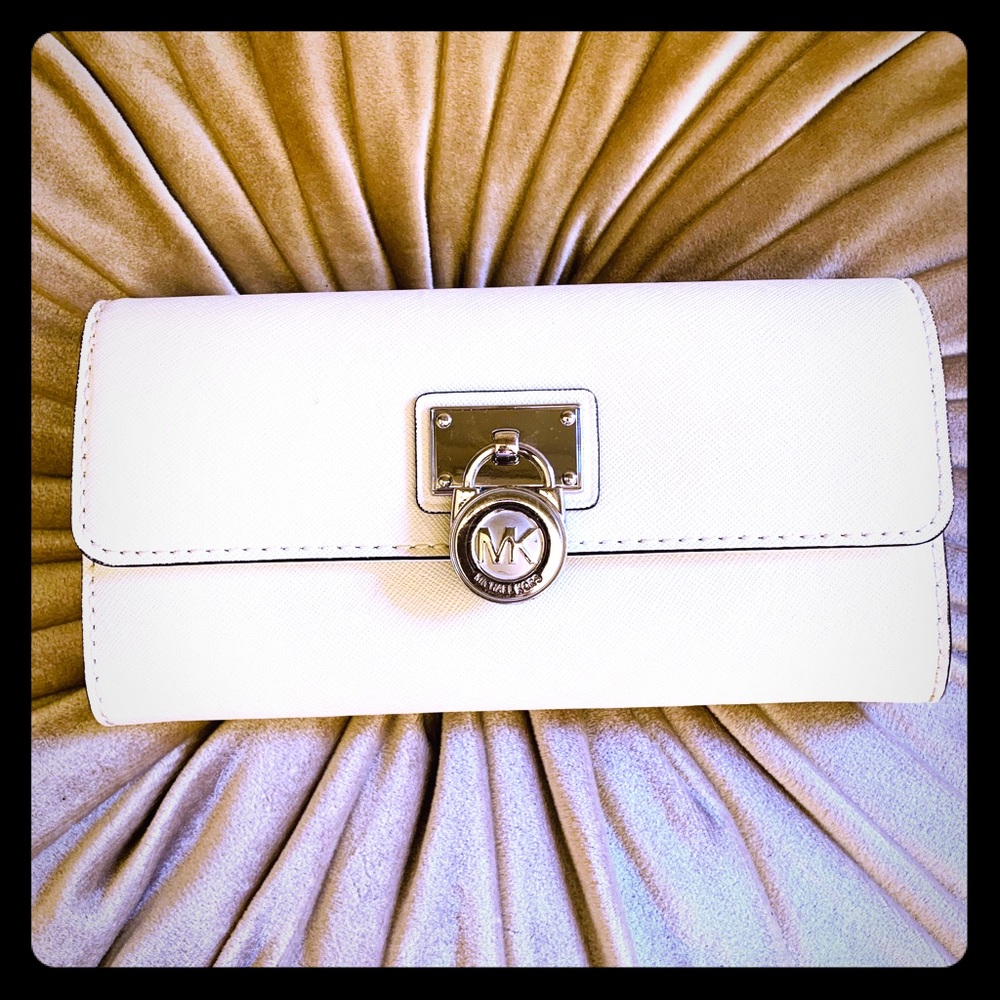 Michael Kors Saffiano leather large wallet